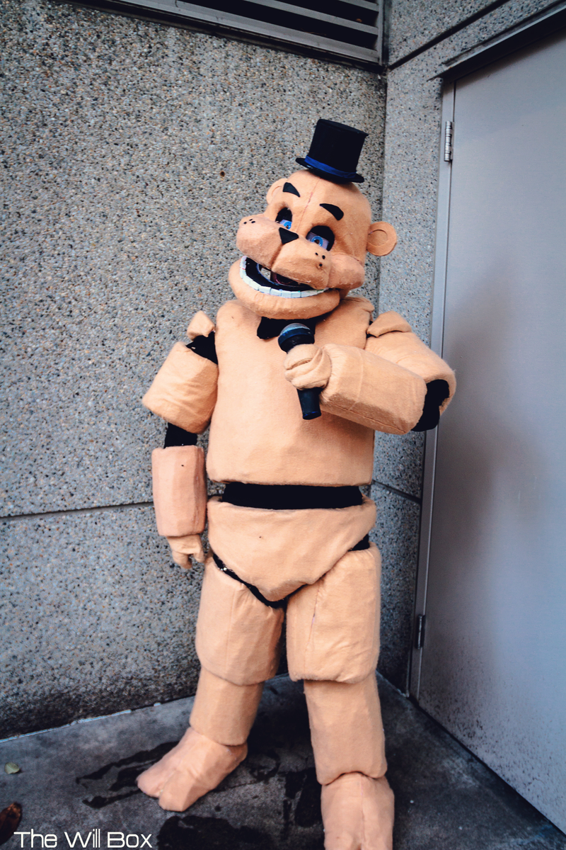 Illustration for article titled Killer Five Nights At Freddy's Cosplay
